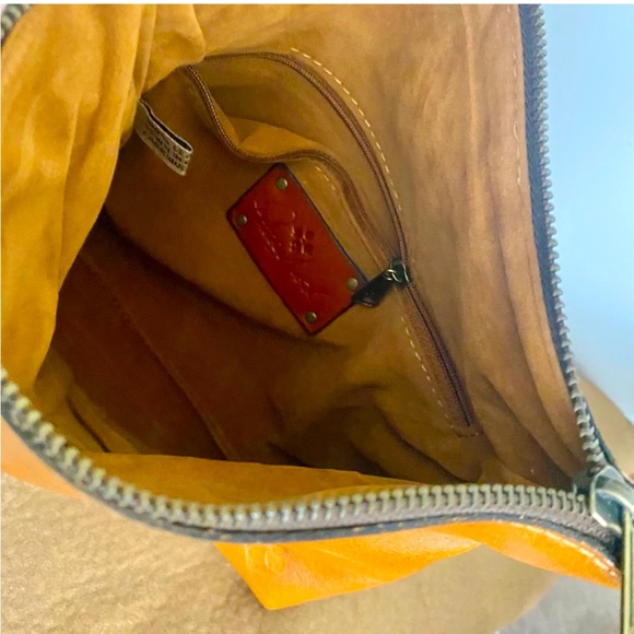 Patricia Nash Wristlet NWOT - Picture 5 of 5